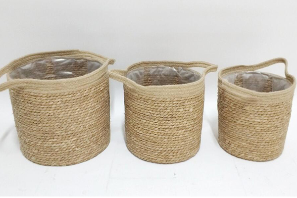 sea grass basket with handle